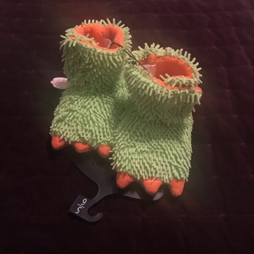 Wonder Shop Toddler Size 5-6 Monster Slippers NWT